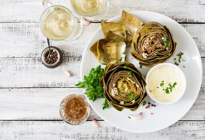 Carciofi Piatto con verdura