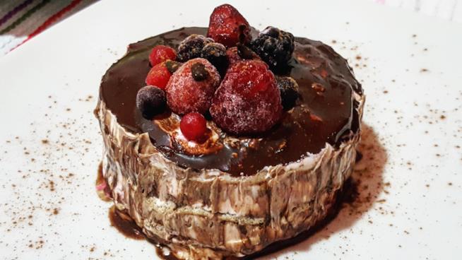 Mille foglie light Torta con crema di cacao e frutti di bosco