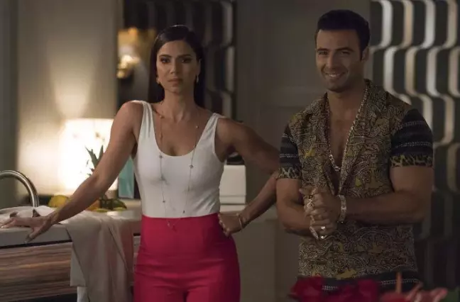 Grand Hotel: un'immagine dall'episodio 1x02 Un'immagine dall'episodio 1x02 di Grand Hotel