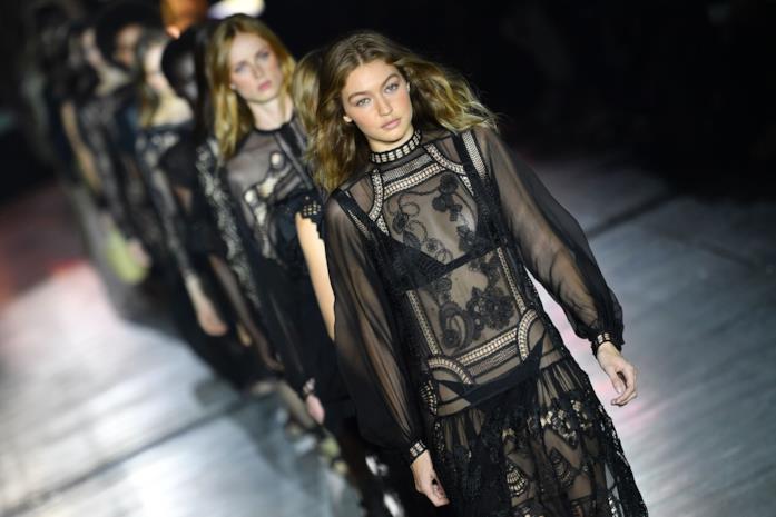 Alberta Ferretti - sfilata Un momento della sfilata di Alberta Ferretti