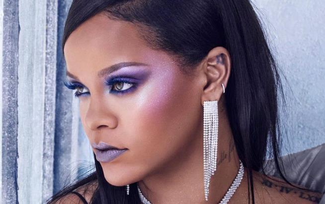 La Chill Owt collection di Fenty Beauty in edizione limitata Rihanna Chill Owt Collection