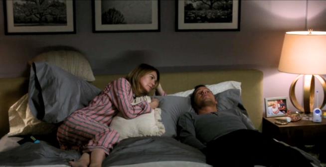 Meredith e Alex nel momento "confessione waffle" Meredith Grey e Alex Karev nell'episodio 6