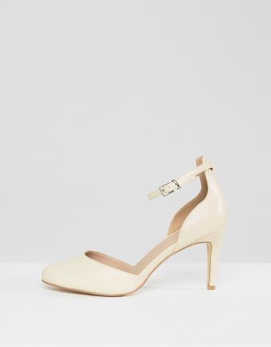 Scarpe con tacco