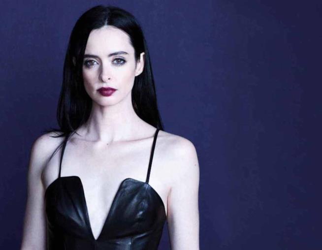 Krysten Ritter svela il suo lato dark posando come Morticia Krysten Ritter su Bust