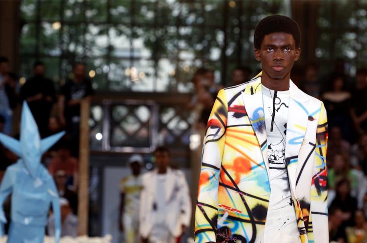 Un momento della sfilata Off-White