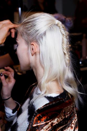 Biondo platino Capelli biondo platino