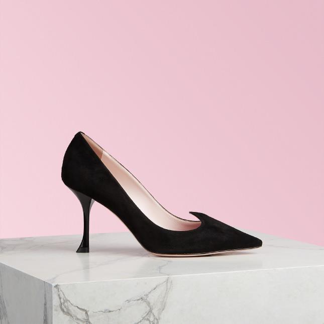 Le dècolettè di Roger Vivier I love Vivier per San Valentino Le dècolettè di Roger Vivier è la scarpa per San Valentino 2019