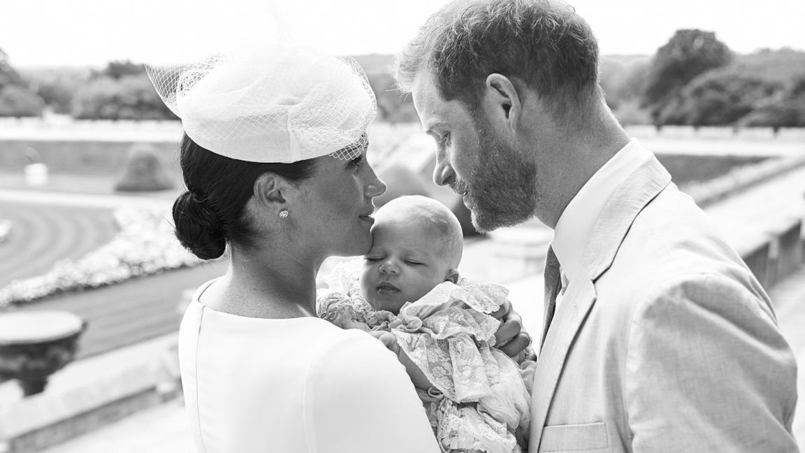 Meghan e Harry al battesimo di Archie