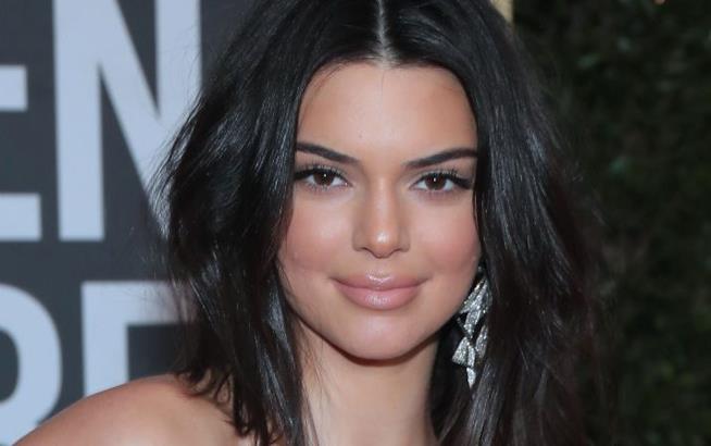 L'acne di Kendall Jenner Kendall Jenner in primo piano