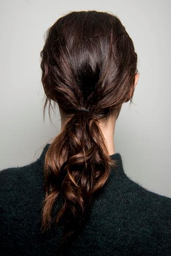 Capelli castani naturali Capelli castani lunghi
