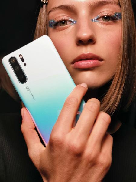 Annakiki x Huawei Annakiki x Huawei
