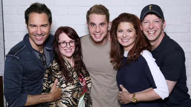 Il cast al completo di Will & Grace I protagonisti di Will & Grace Eric McCormack, Debra Messing, Sean Hayes, Megan Mullally