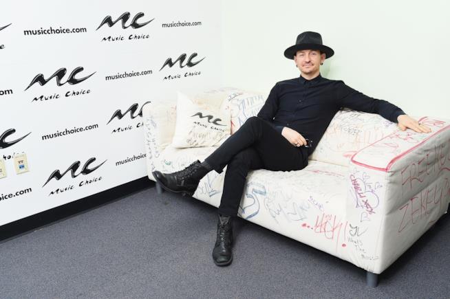 I Linkin Park hanno postato su Facebook una lettera d'addio a Chester Bennington Chester Bennington ad un evento musicale