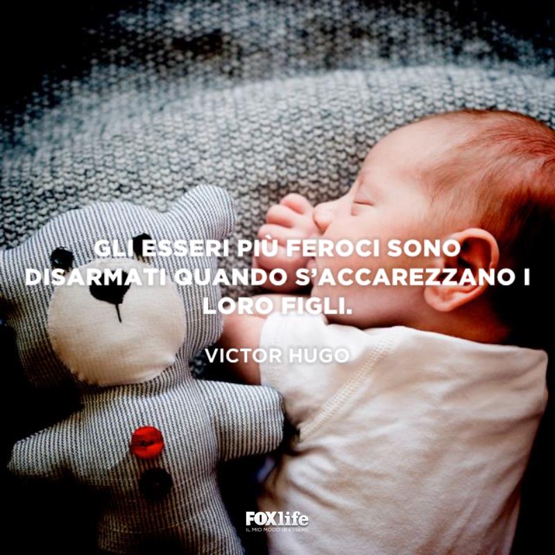 Frase Hugo Neonato dorme