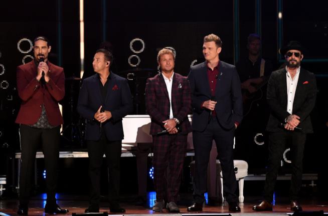 I Backstreet Boys travestiti da Spice Girls per un concerto speciale I Backstreet Boys