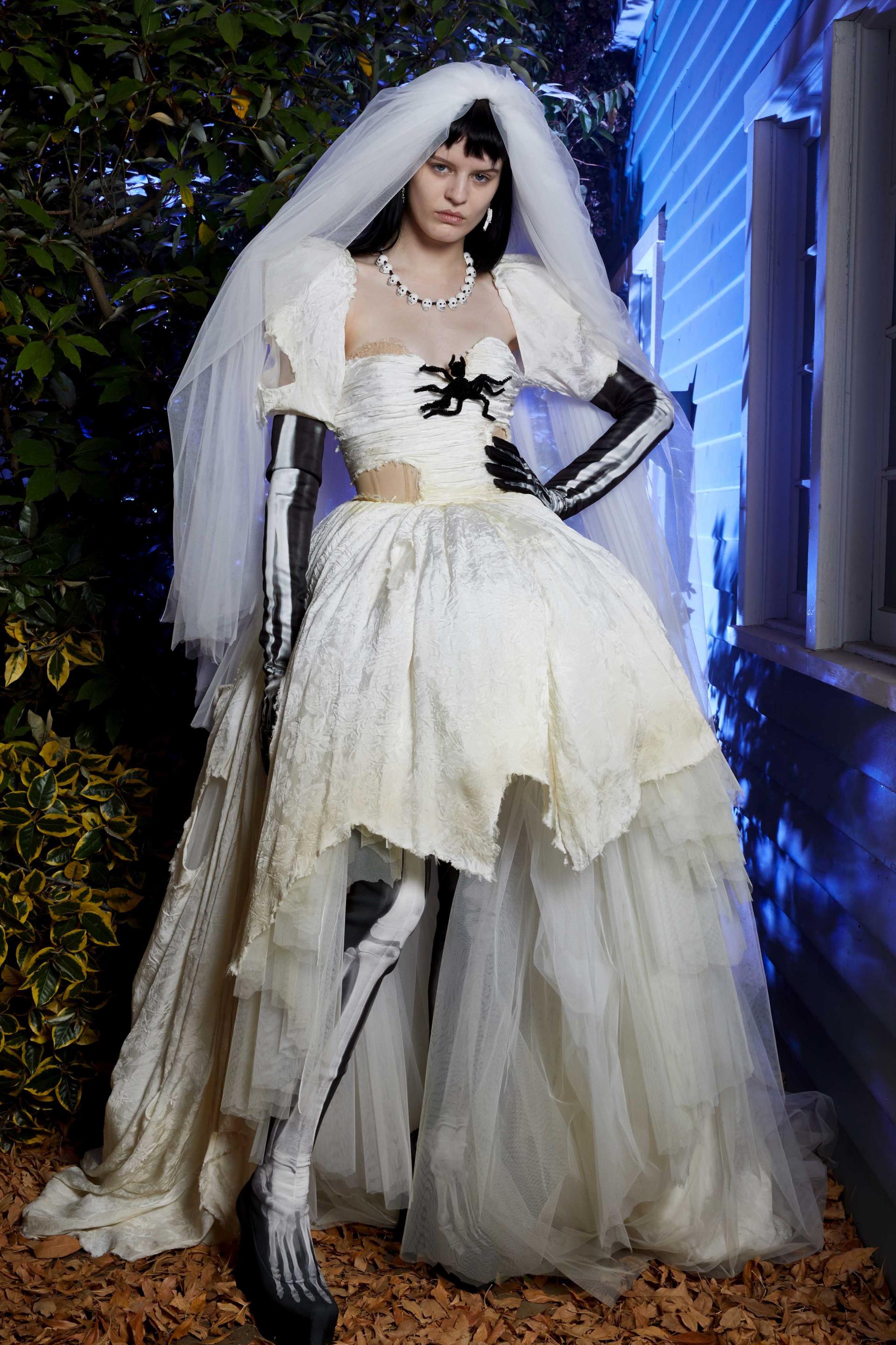 Sfilata Moschino La sposa nella sfilata Moschino