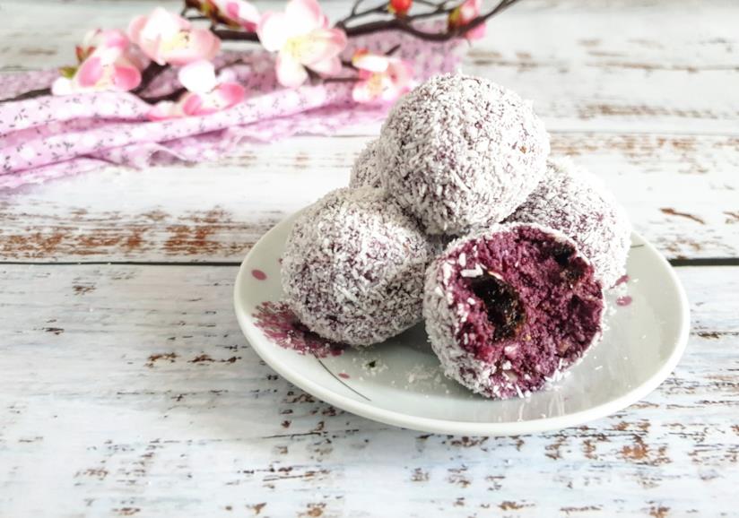Tartufini al cocco Palline di frutta