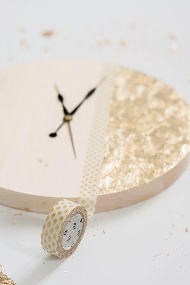 Aggiunta del nastro decorato Come applicare il nastro decorato all'orologio