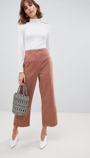Pantaloni cropped
