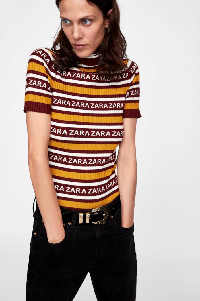 Pullover di Zara a mezze maniche con logo Pullover di Zara a mezze maniche con logo