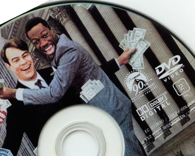 Il DVD del film Una poltrona per due Il film cult natalizio Una poltrona per due di John Landis