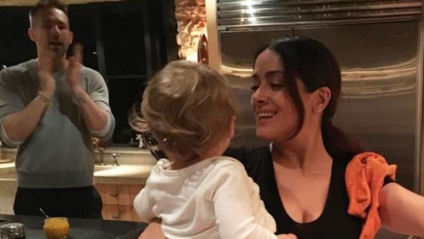 Salma Hayek a casa di Ryan Reynolds Salma Hayek e Ryan Reynolds