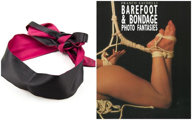 Benda per Blinfolding e libro illustrato per l'arte del Barefoot Attrezzi erotici per Blindfolding e Barefoot pratiche BDSM