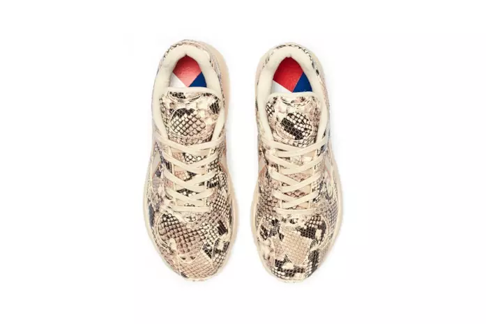 Yung-1 Snakeskin Yung-1 con texture pelle di serpente