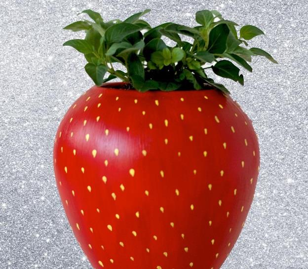 Vaso a forma di fragola un simpatico vaso a forma di fragola