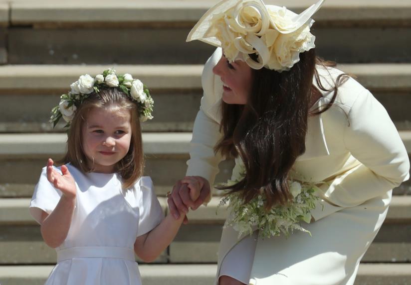 Charlotte copia lo stile della sua mamma, Kate Middleton La Principessa Charlotte e Kate Middleton