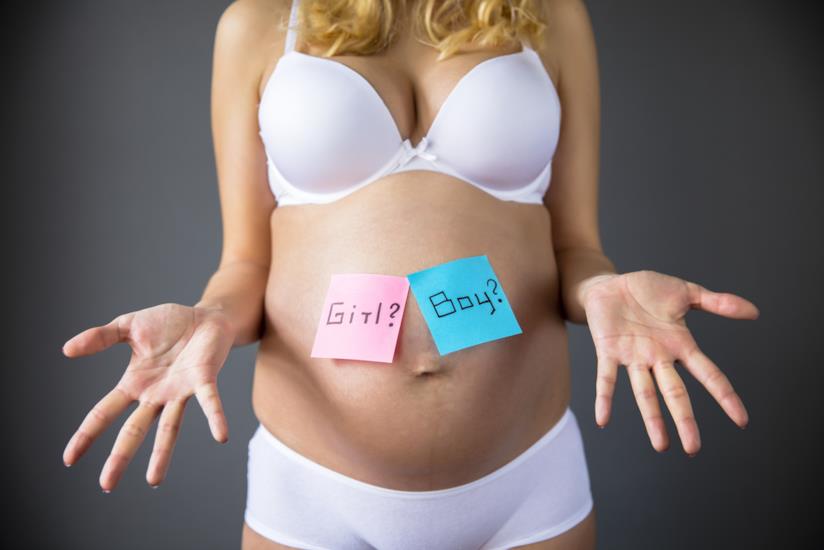 Maschio o femmina, come scoprire il sesso del bebè Vuoi sapere se il bebè è maschio o femmina, ecco tanti metodi divertenti per scoprirlo