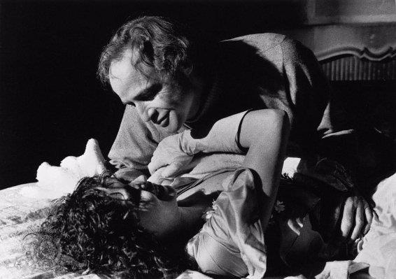 Ultimo tango a Parigi: la scelta molto erotica di tutto il film Marlon Brando e Maria Schneider nella scena strong di burro e anall