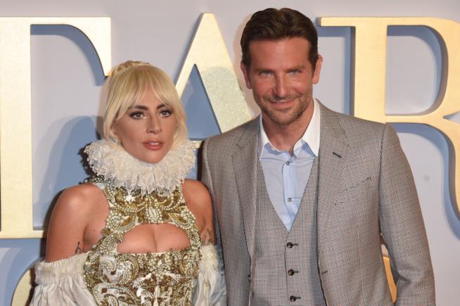 Lady Gaga Shallow testo e traduzione della canzone Lady Gaga Shallow testo e traduzione della canzone