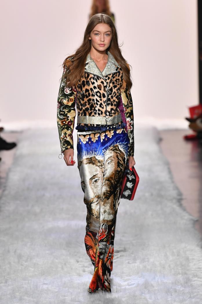 Gigi Hadid - sfilate Gigi Hadid sfila per Jeremy Scott