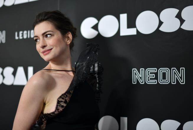 Anne Hathaway potrebbe vestire i panni di Barbie L'attrice Anne Hathaway a una première