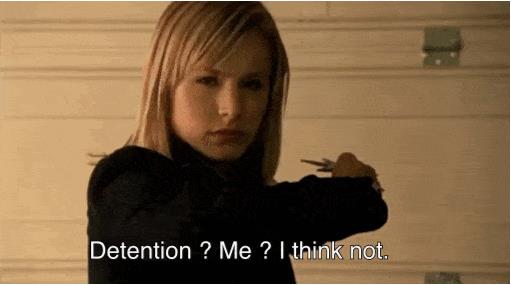 Allarme bomba, uno degli episodi migliori di Veronica Mars Veronica Mars in una scena