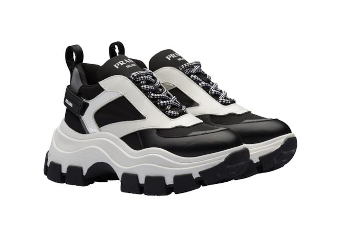 Sneakers Oversize in pelle nera con dettagli bianchi Chunky Sneakers in pelle nera e bianca, piattaforma bianca e lacci bicolore