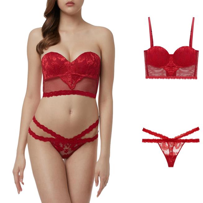 Intimo rosso bustier Intimissimi per Capodanno Intimo rosso bustier Intimissimi per la notte di Capodanno