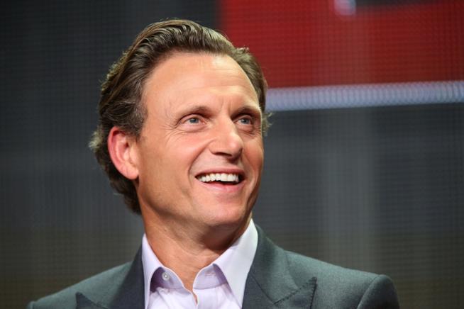 Tony Goldwyn, il presidente di Scandal, si candida alla Casa Bianca Tony Goldwyn in una foto promozionale