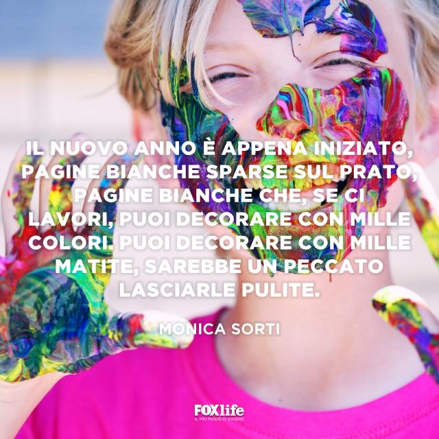 Frase Sorti Primo piano di bambino sporco di colore