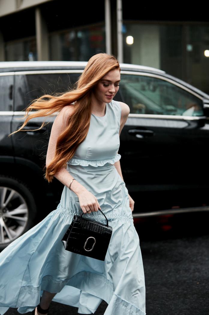 Outfit casual per la sera Outfit casual per la sera long dress azzurro polvere