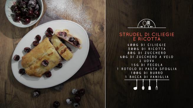 Strudel di ciliegie e ricotta con semi di vaniglia Strudel di ciliegie e ricotta