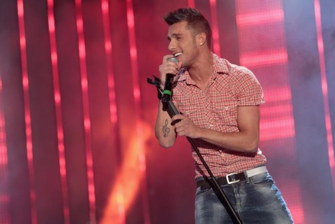Il coming out del cantante Marco Carta Marco Carta