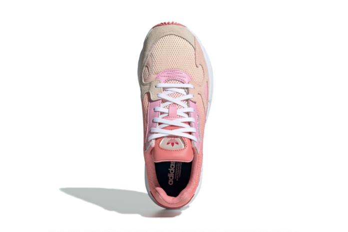 Adidas Falcon Coral Adidas Falcon corallo e rosa