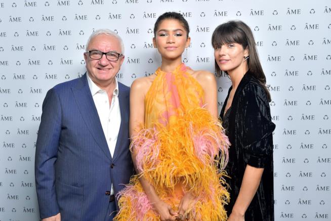 Abito piume Marc Jacobs: Zendaya e le altre star Zendaya all'evento Ame