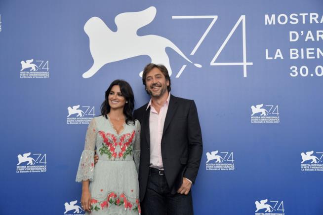 Penelope Cruz e Javier Bardem protagonisti di Loving Pablo a Venezia 74 Penelope Cruz e Javier Bardem a Venezia 74