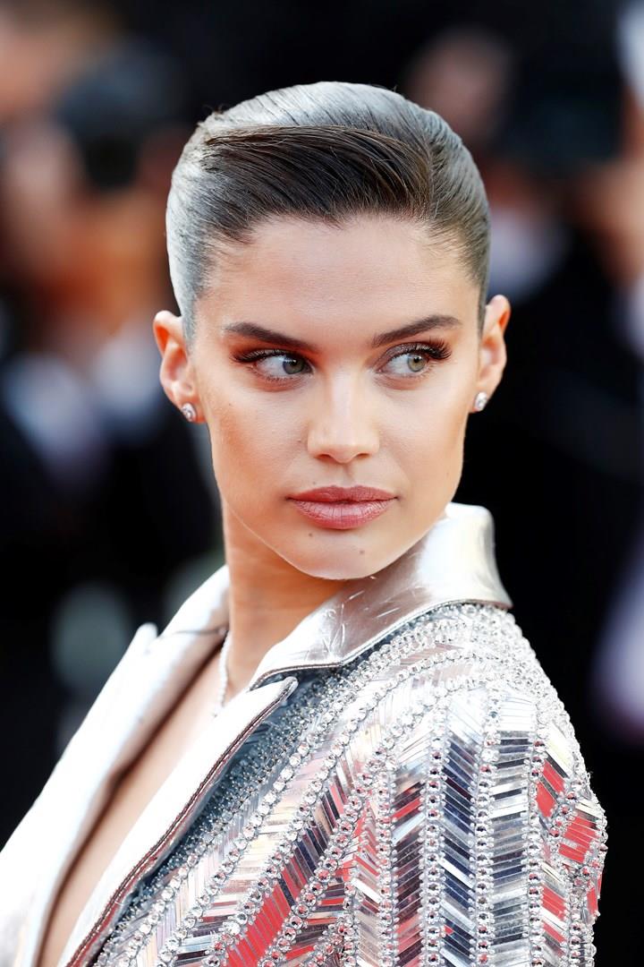 Cannes 2019: i beauty look top del terzo giorno Sara Sampaio a Cannes 2019
