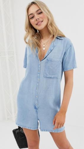 Tuta corta di jeans con bottoni