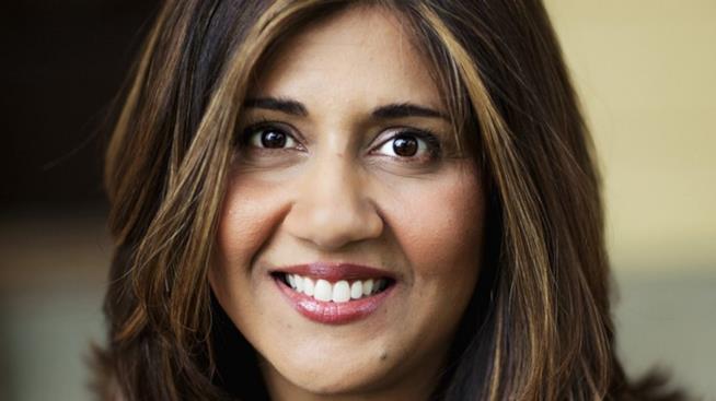 Nilofer Merchant, dirigente e autrice di best seller su come trasformare idee "selvagge" in nuove realtà, consiglia un metodo innovativo per fare riunioni di lavoro: passeggiare Nilofer Merchant promuove l'efficacia dei walking meetings