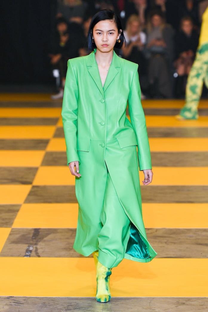 Off-white Un look della sfilata Off-white